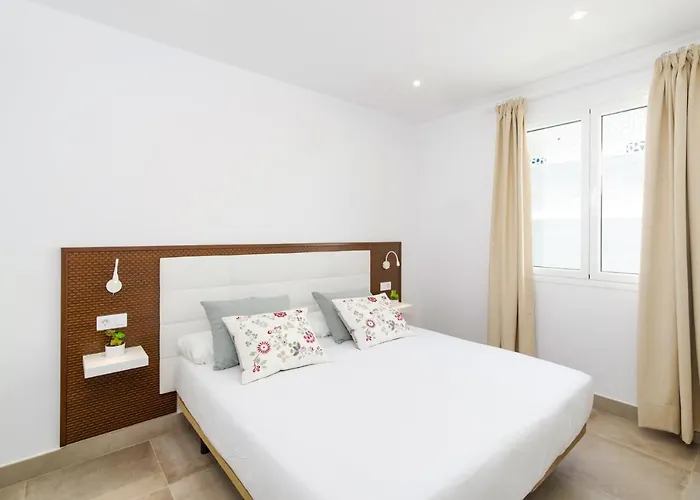 Alvarito By * 卡列罗港