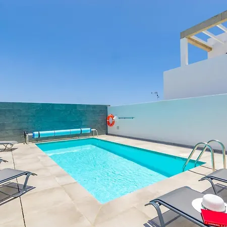 Alvarito By プエルト・カレロ